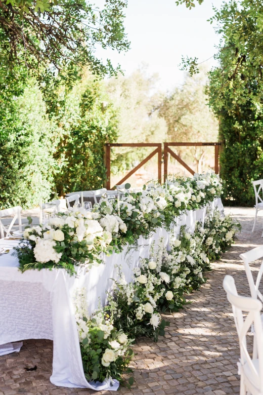 Laura & Michael - image 10